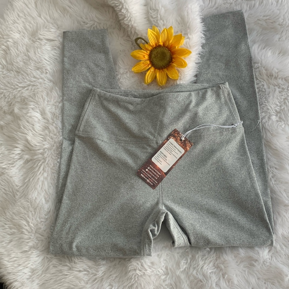 KYODAN outdoor 72% soft brushed gray nylon ladies leggings NWT in size P…